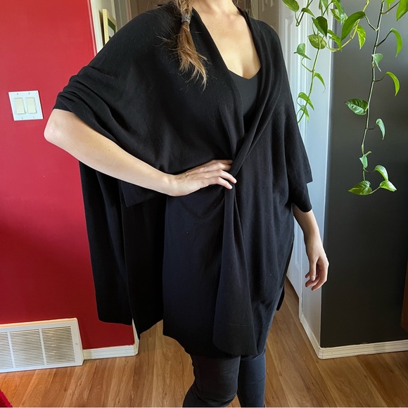 LuLu Free to Coast Wrap - Picture 4 of 6